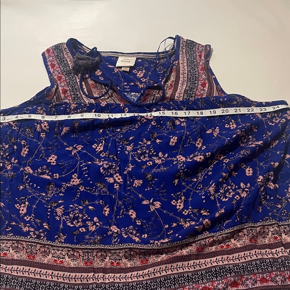 Knox Rose - Picture 4 of 4